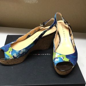 Heels that will go well with my H&M dress